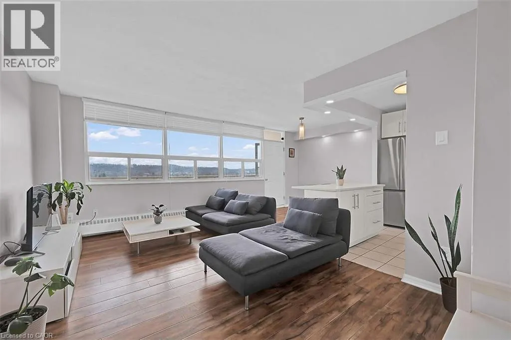 15 ALBRIGHT Road Unit# 811, #811