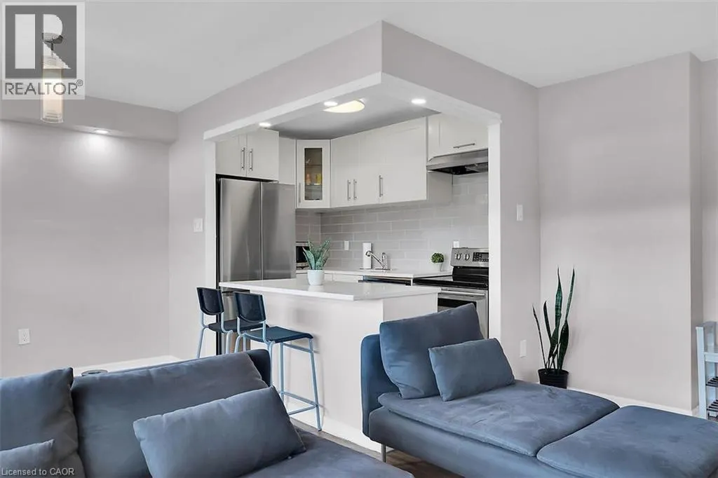 15 ALBRIGHT Road Unit# 811, #811