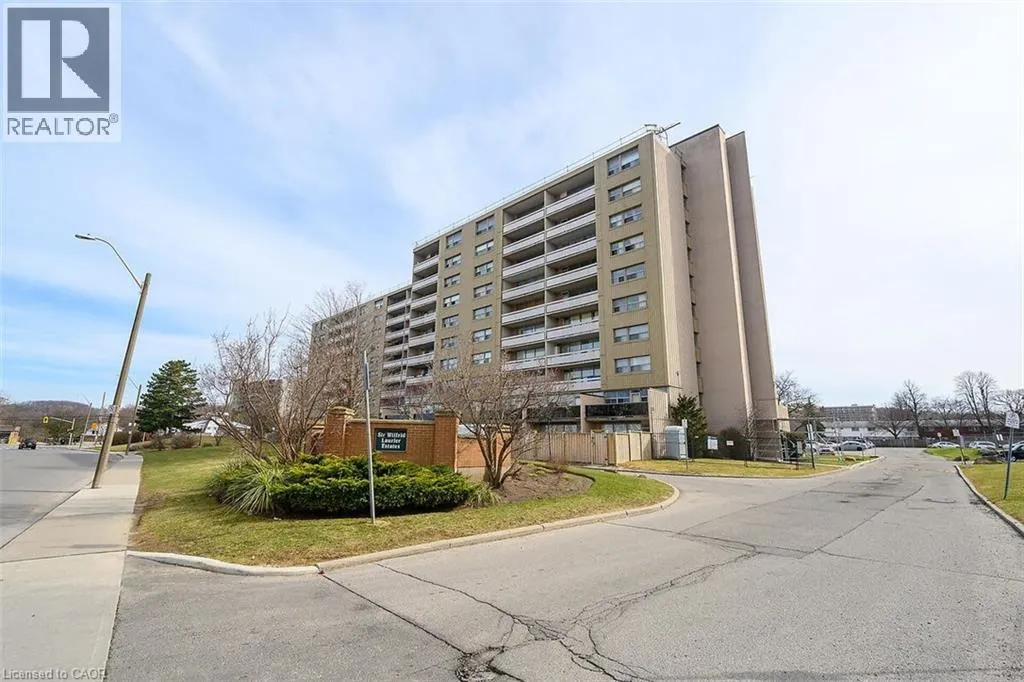 15 ALBRIGHT Road Unit# 811, #811