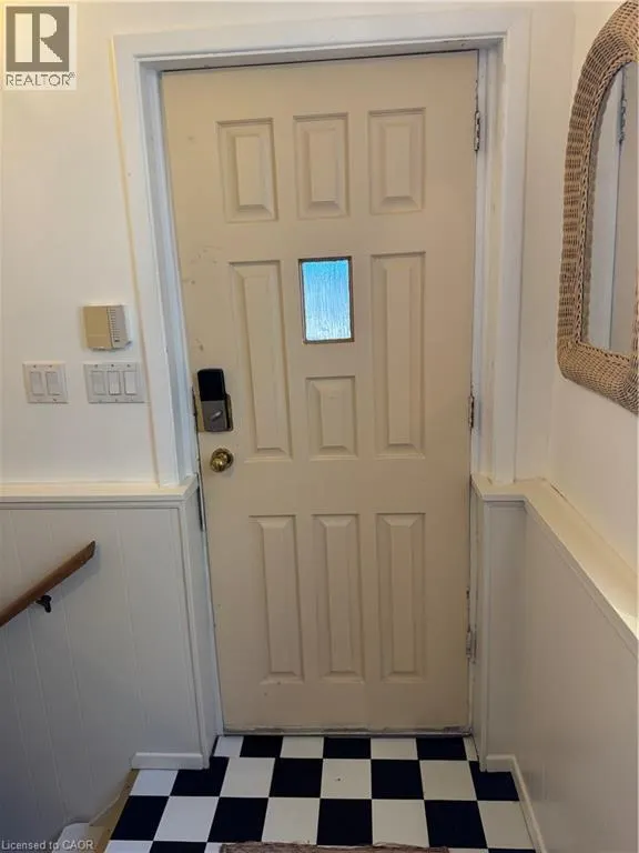 28 LONGFELLOW Avenue