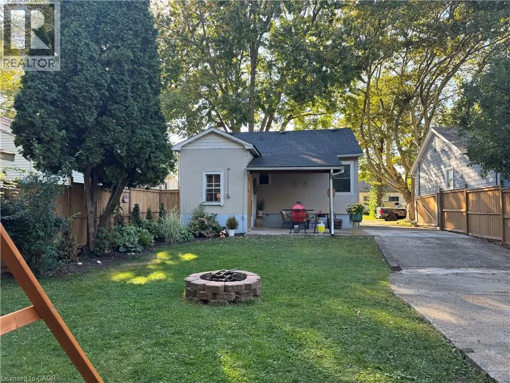 28 LONGFELLOW Avenue