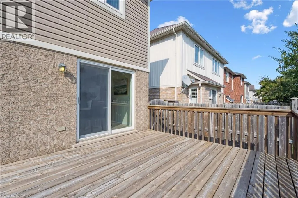 19 HORTON Walk