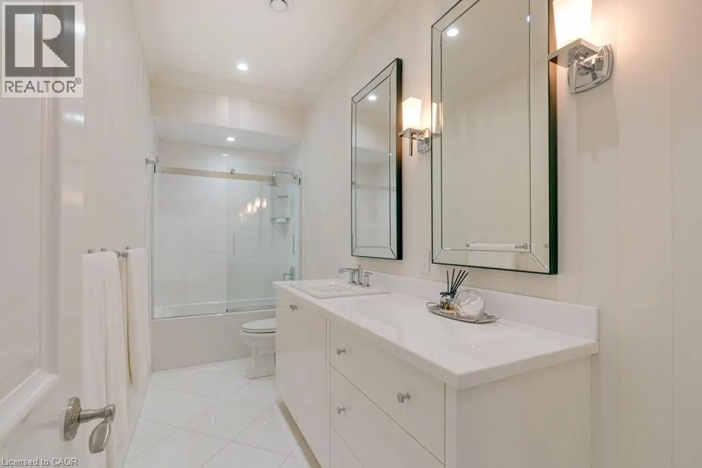 445 ELIZABETH Street Unit# PH1, #PH1