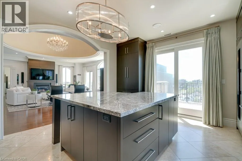 445 ELIZABETH Street Unit# PH1, #PH1