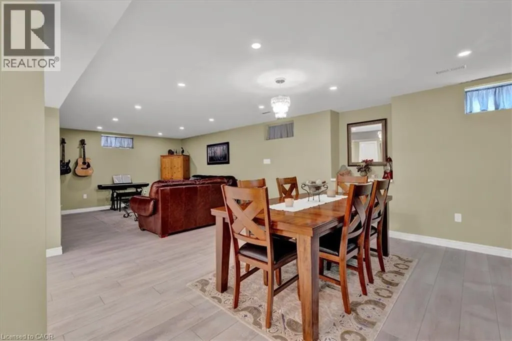 89 ELEANOR Avenue