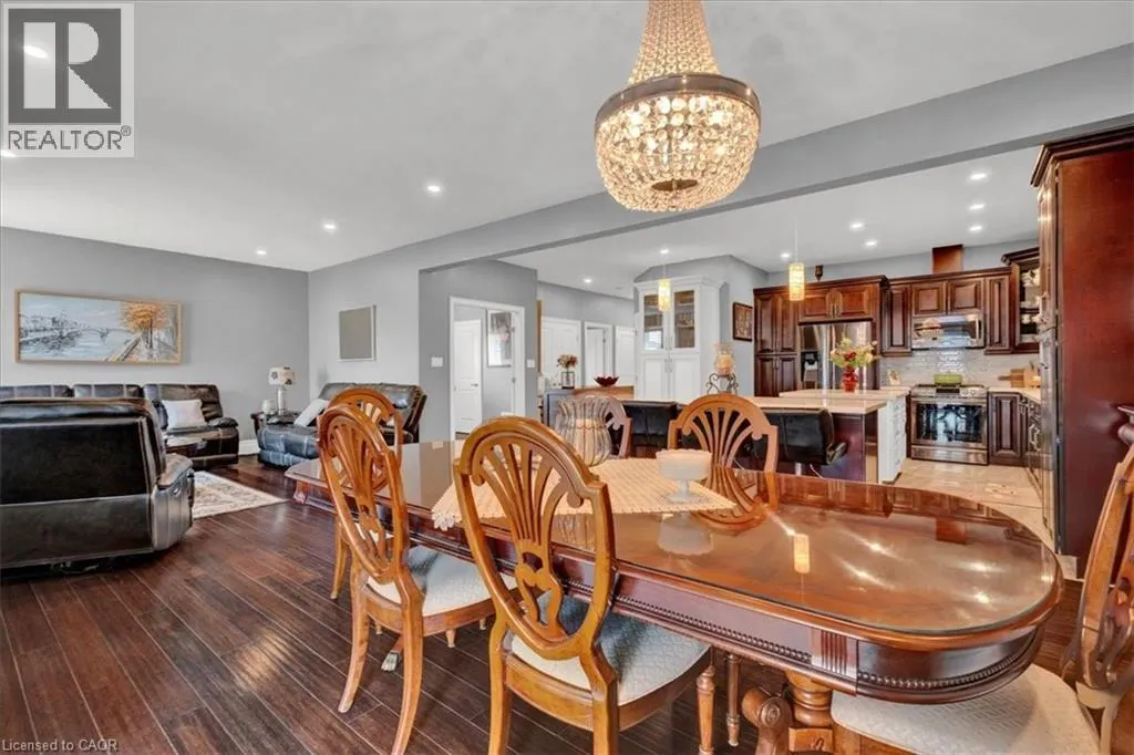 89 ELEANOR Avenue