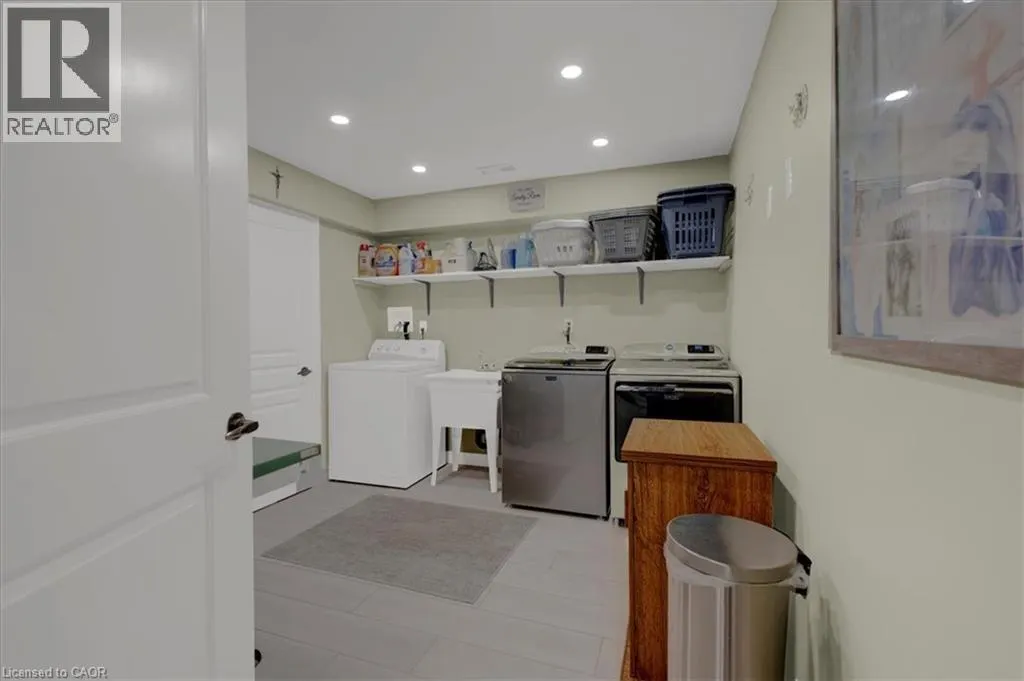 89 ELEANOR Avenue