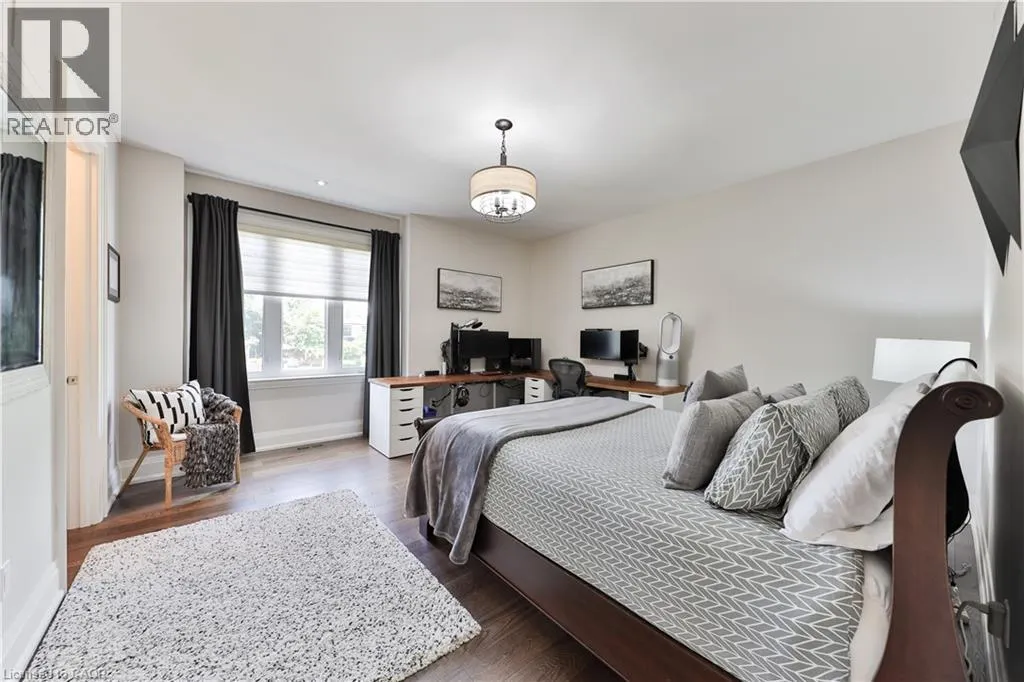 408 SAVILLE Crescent