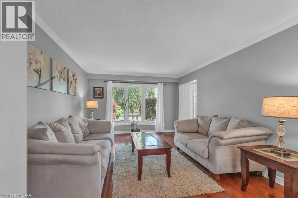 14 GREENING Avenue
