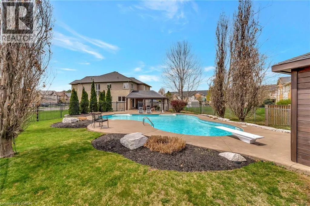 349 VALRIDGE Drive