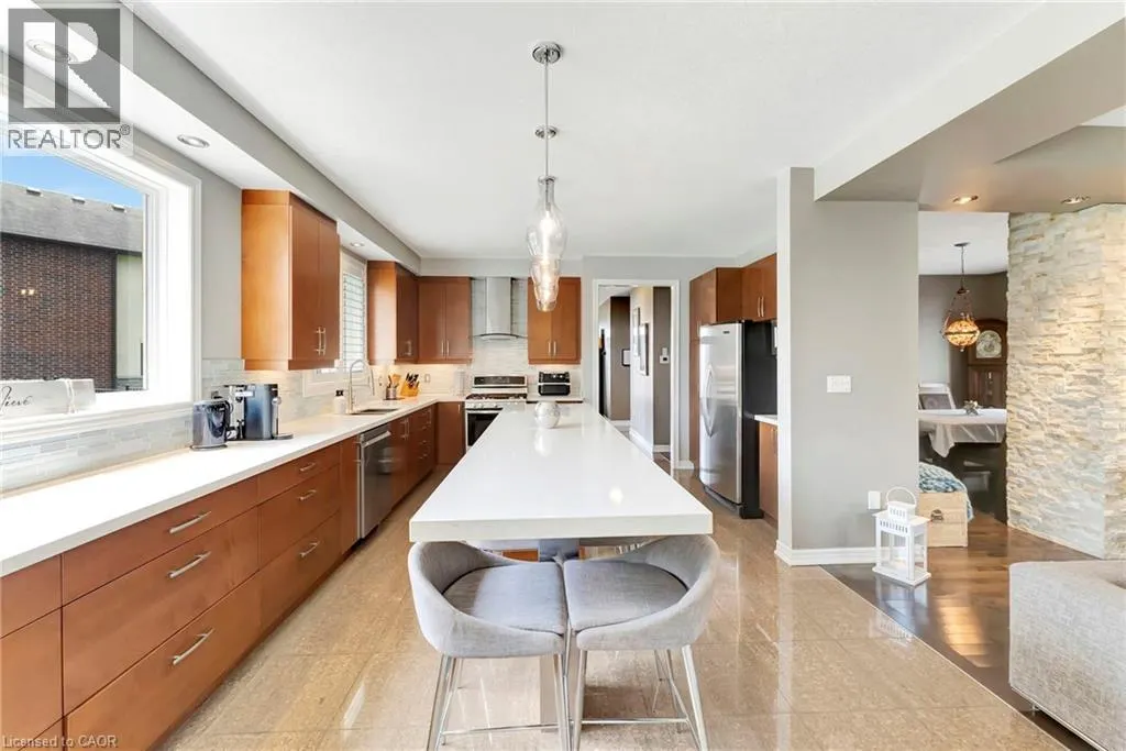 349 VALRIDGE Drive