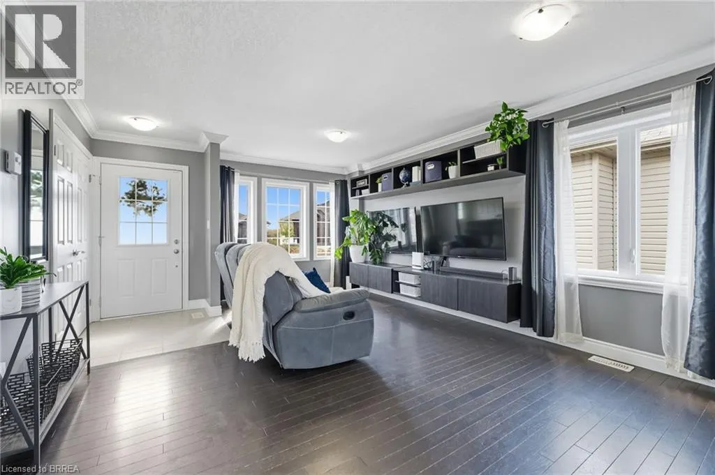 18 DENNIS Drive