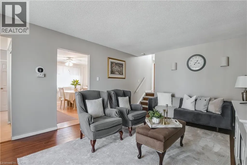 79 GARDINER Drive