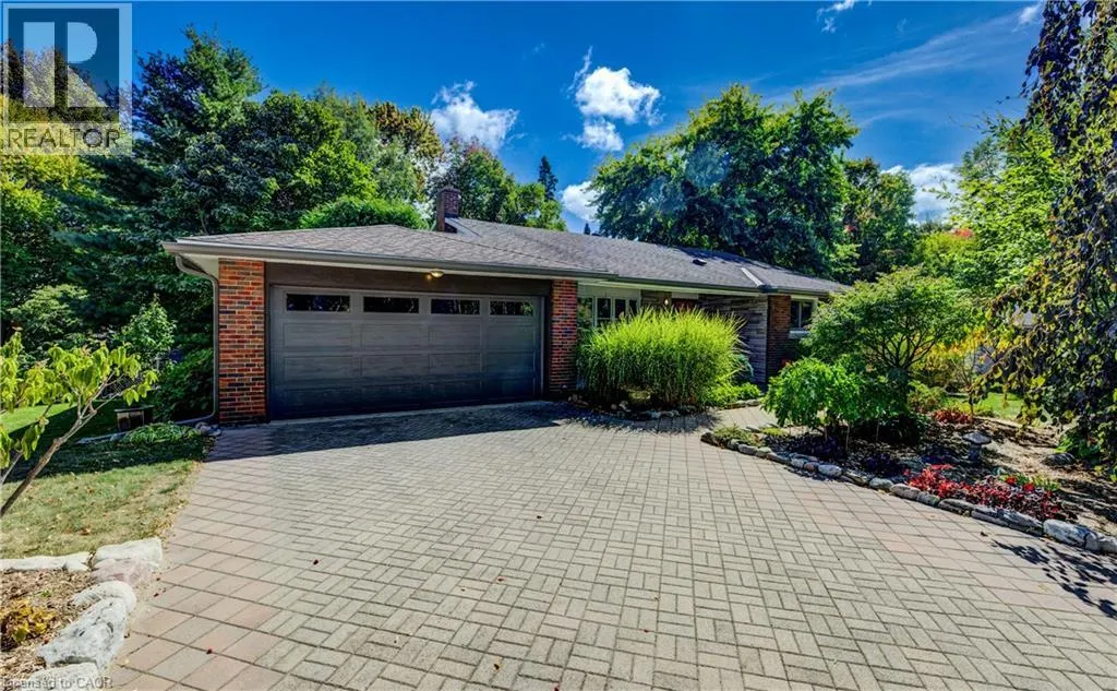 9 MONTICELLO Crescent