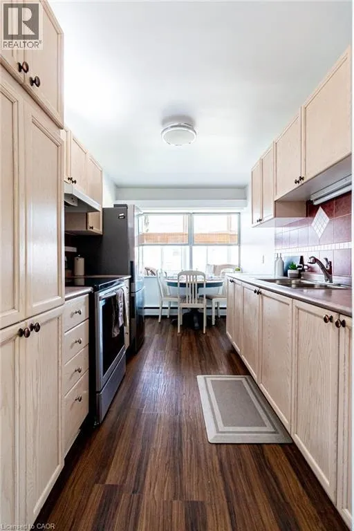 824 BRANT Street Unit# 8, #8