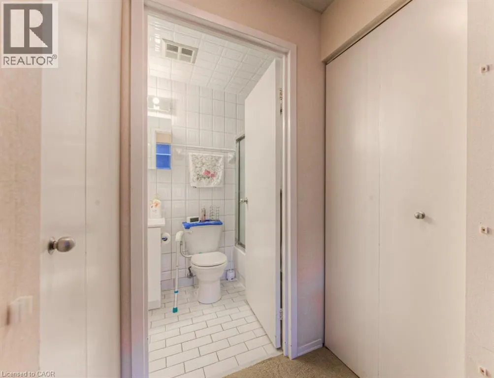 55 BLUE SPRINGS Drive Unit# 207, #207