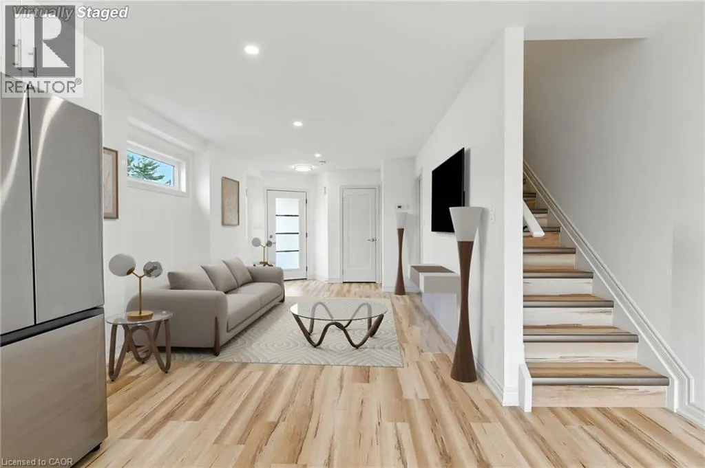 643 CLARE Avenue