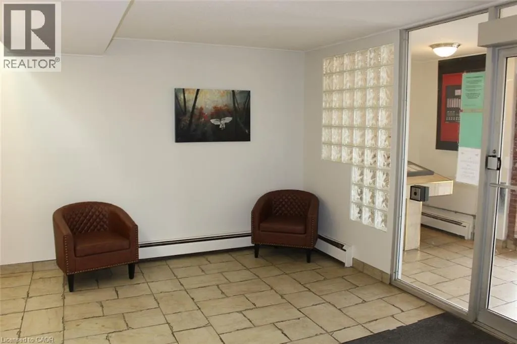 851 QUEENSTON Road Unit# 204, #204