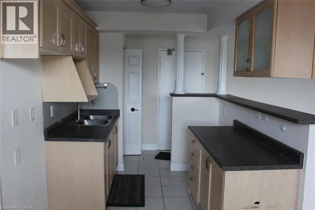 851 QUEENSTON Road Unit# 204, #204