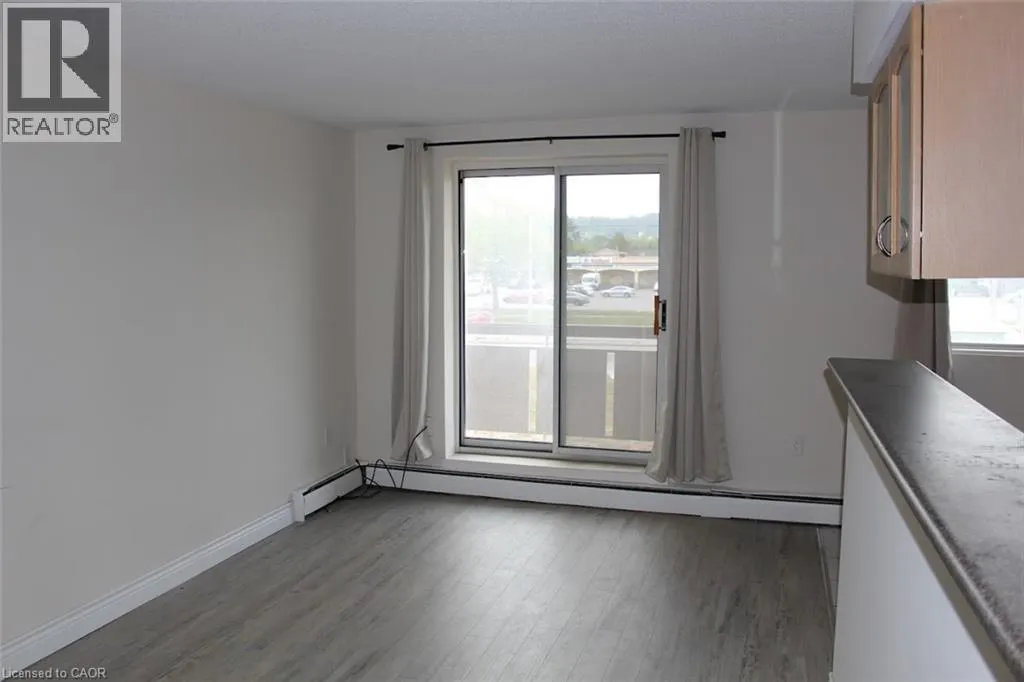 851 QUEENSTON Road Unit# 204, #204