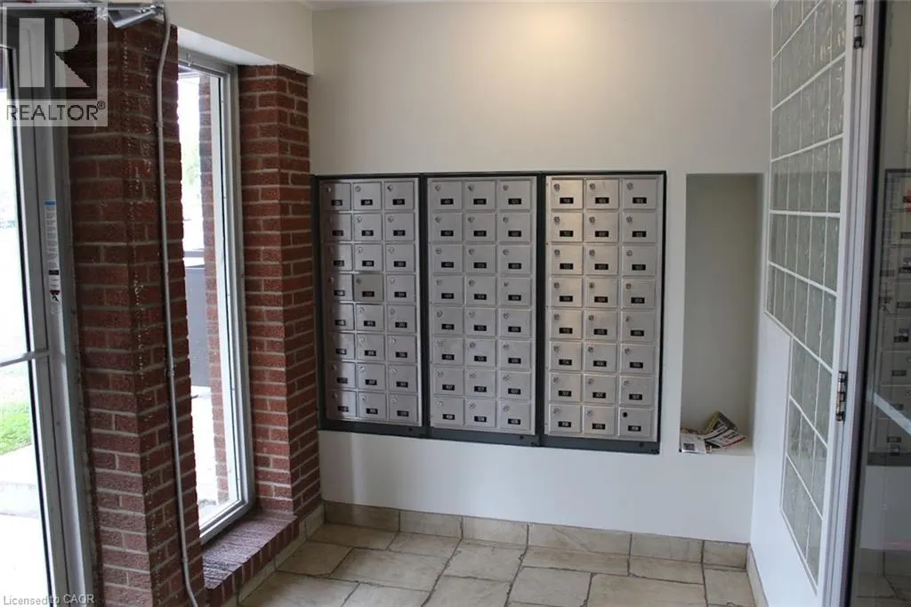 851 QUEENSTON Road Unit# 204, #204