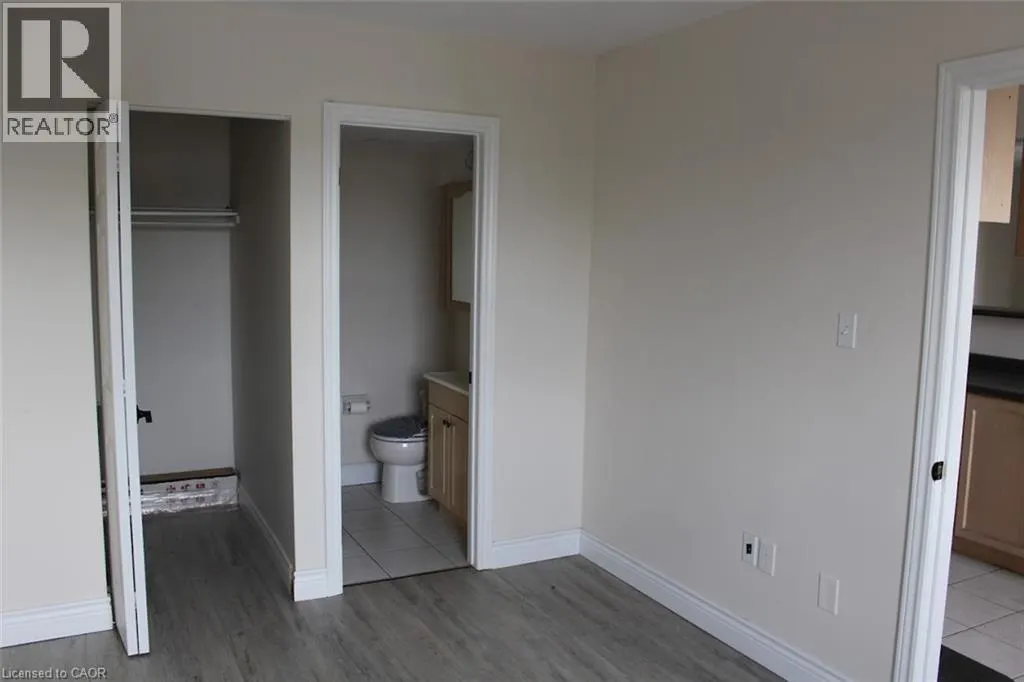 851 QUEENSTON Road Unit# 204, #204