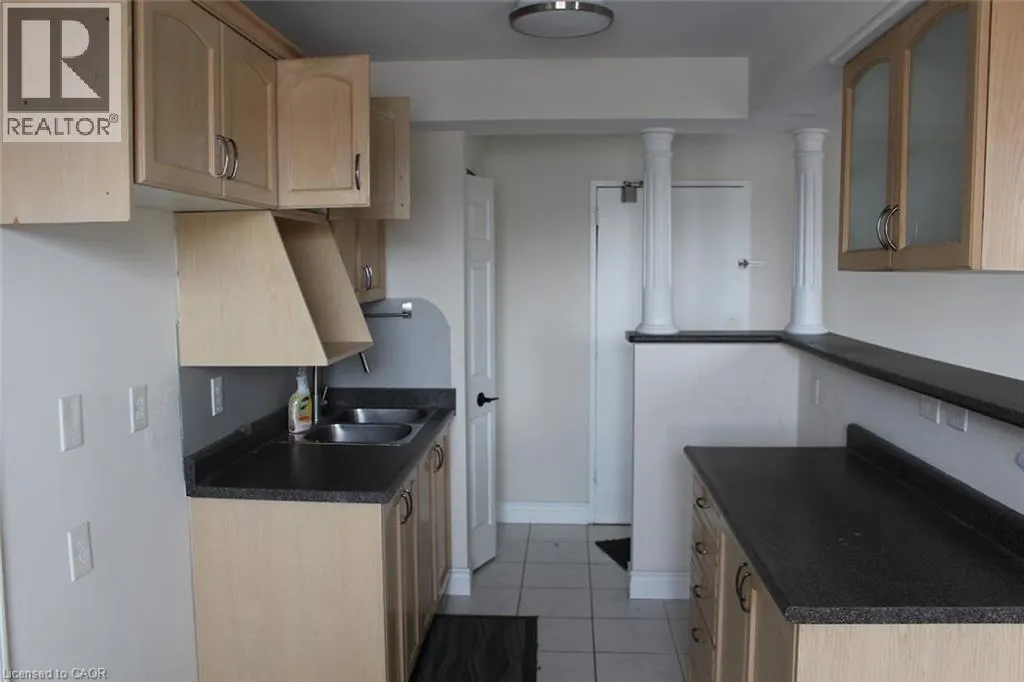 851 QUEENSTON Road Unit# 204, #204