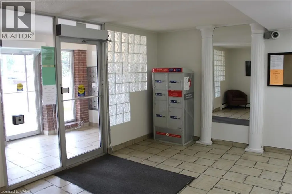 851 QUEENSTON Road Unit# 204, #204