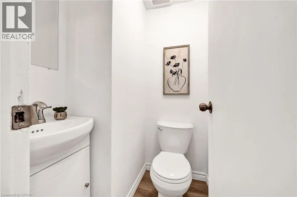 314 BLUEVALE Street N Unit# A, #A
