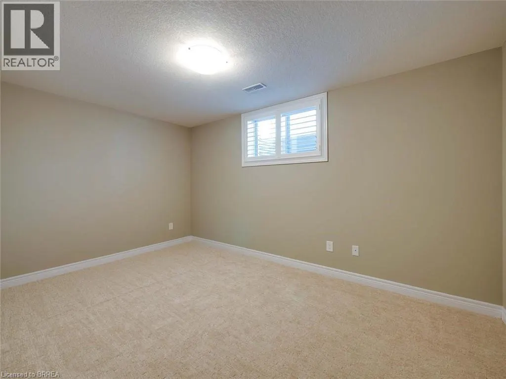 32 PATTEN Drive
