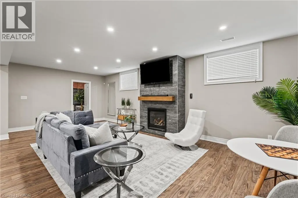 212 VIGER Drive