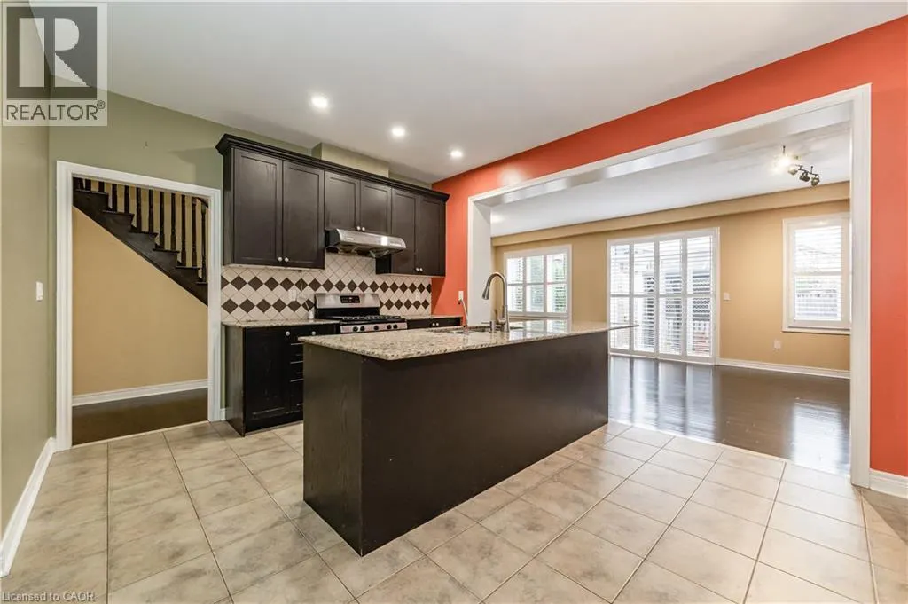 403 RIDEAU RIVER Street