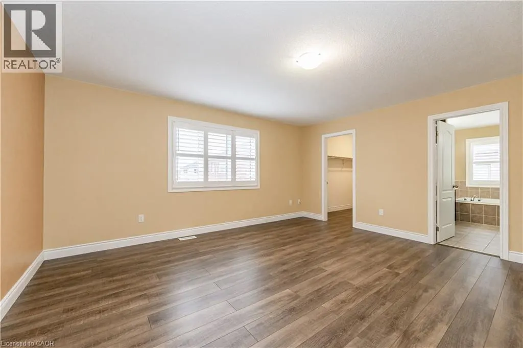 403 RIDEAU RIVER Street