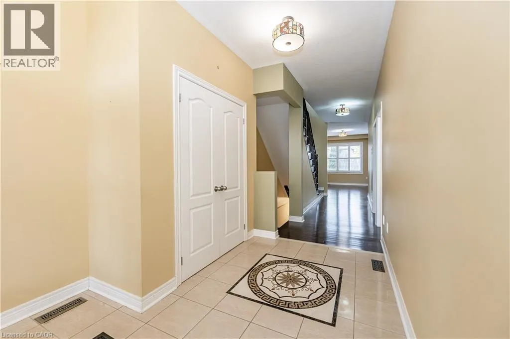 403 RIDEAU RIVER Street