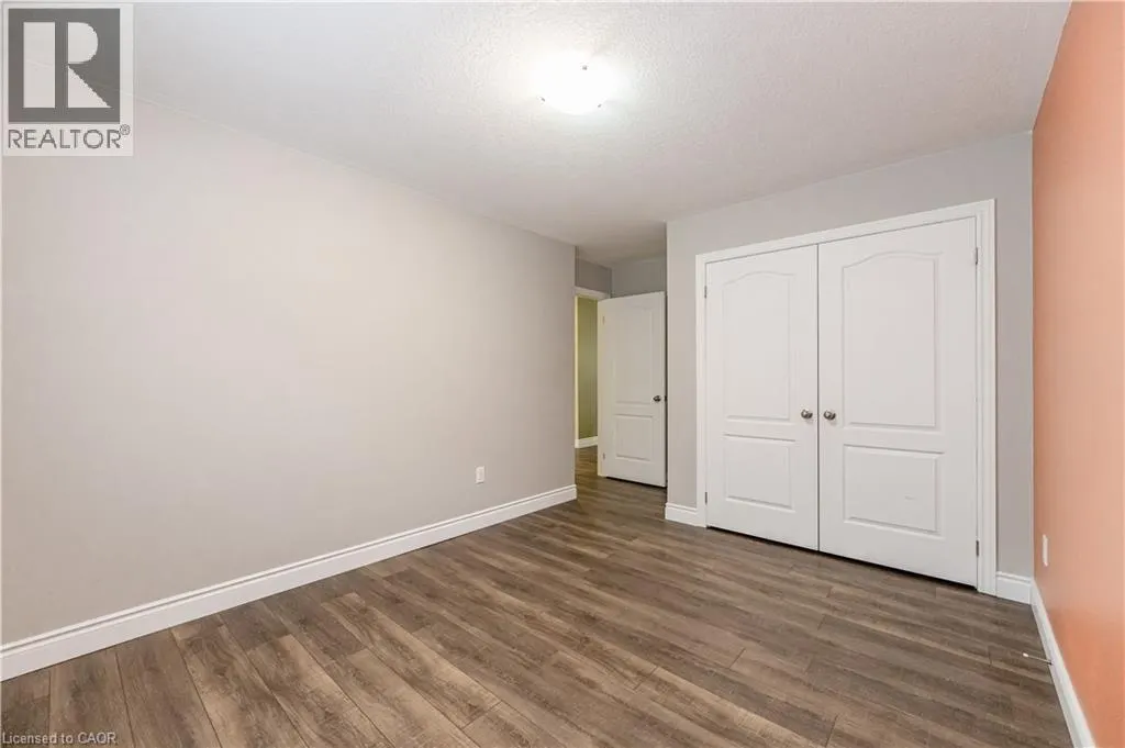 403 RIDEAU RIVER Street