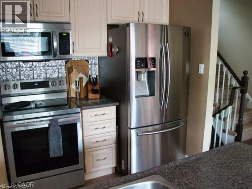 100 BEDDOE Drive Unit# 42, #42