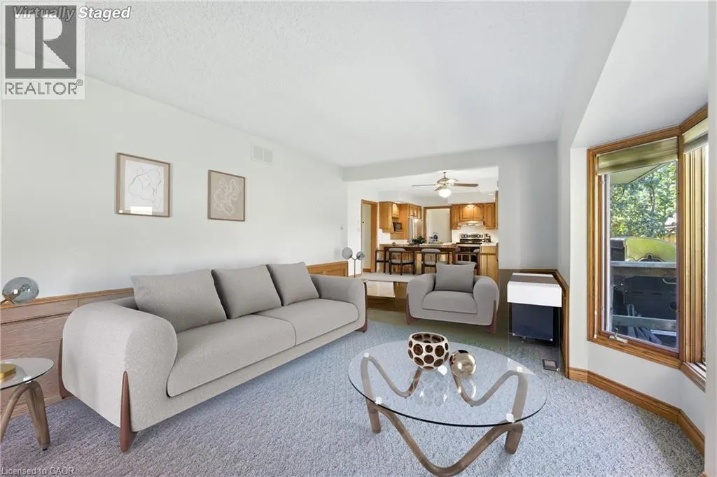 32 DEERPARK Crescent