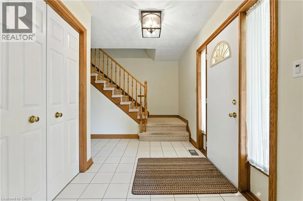 32 DEERPARK Crescent