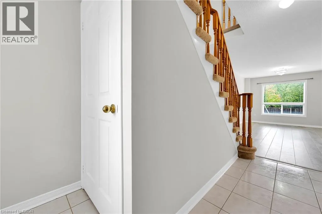 2494 NEWCASTLE Crescent
