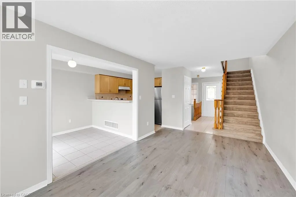 2494 NEWCASTLE Crescent