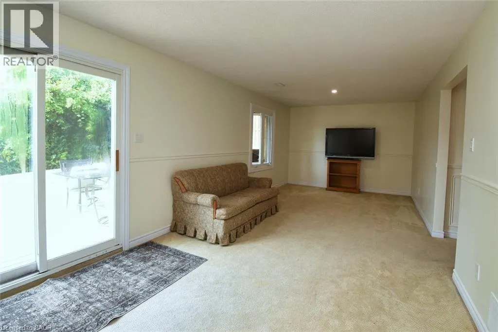 47 HIGHLAND PARK Drive