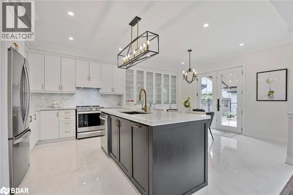 2 COPELAND Crescent