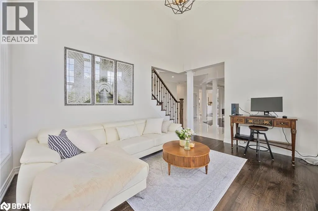 2 COPELAND Crescent