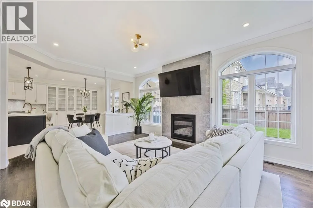 2 COPELAND Crescent