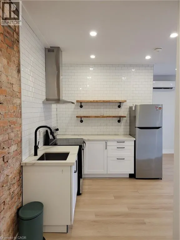 262 ROBERT Street Unit# 2, #2