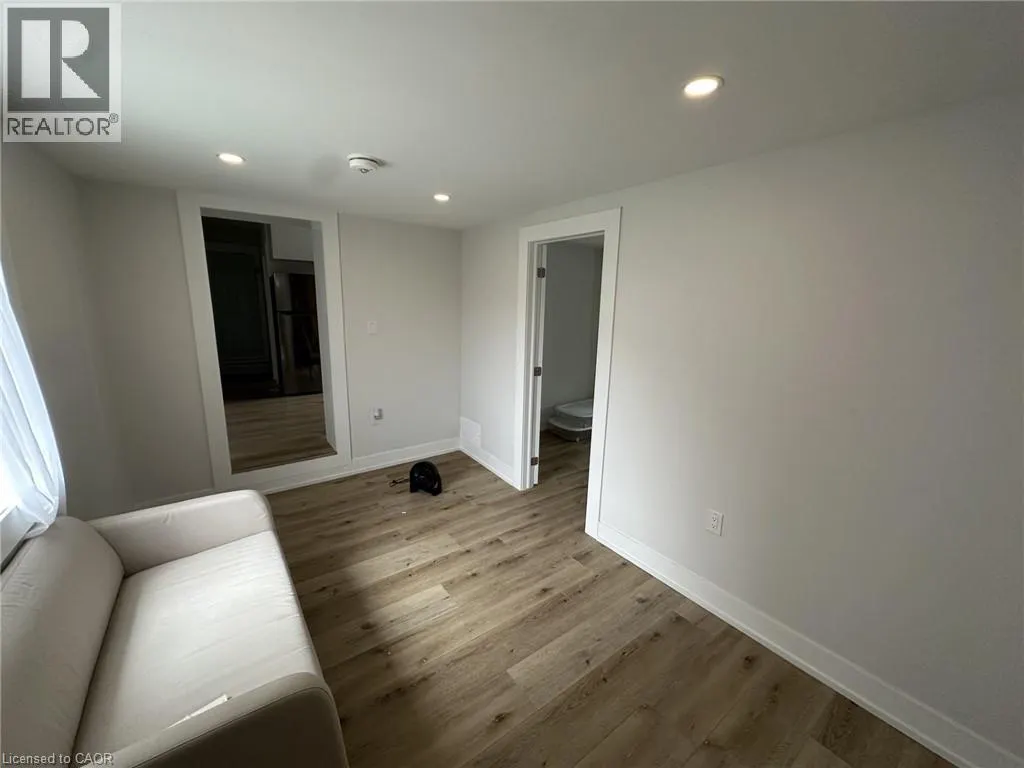 262 ROBERT Street Unit# 4, #4