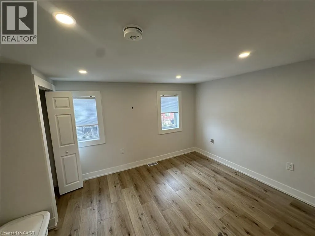 262 ROBERT Street Unit# 4, #4