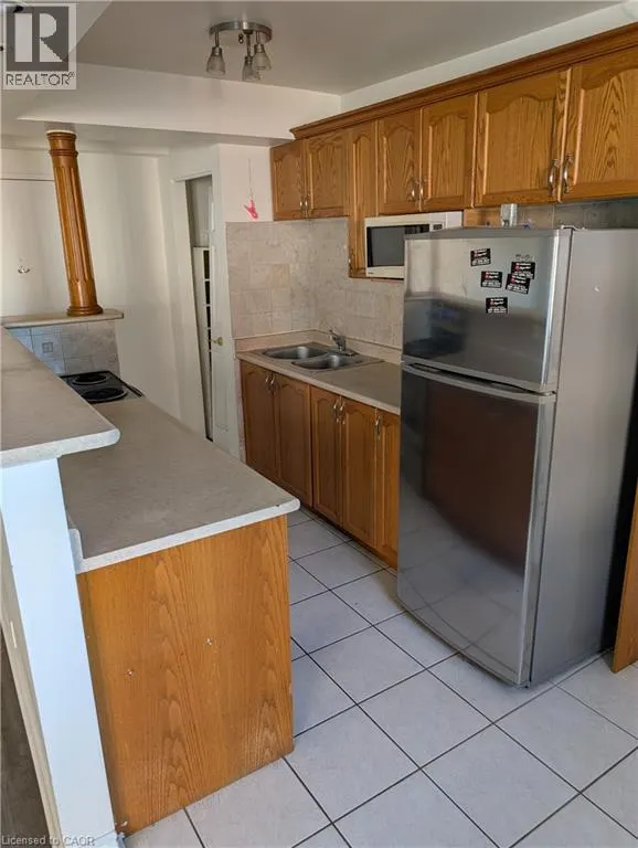 851 QUEENSTON Road Unit# 303, #303