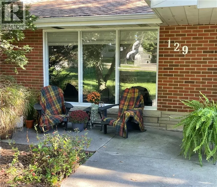 129 ONEIDA Boulevard