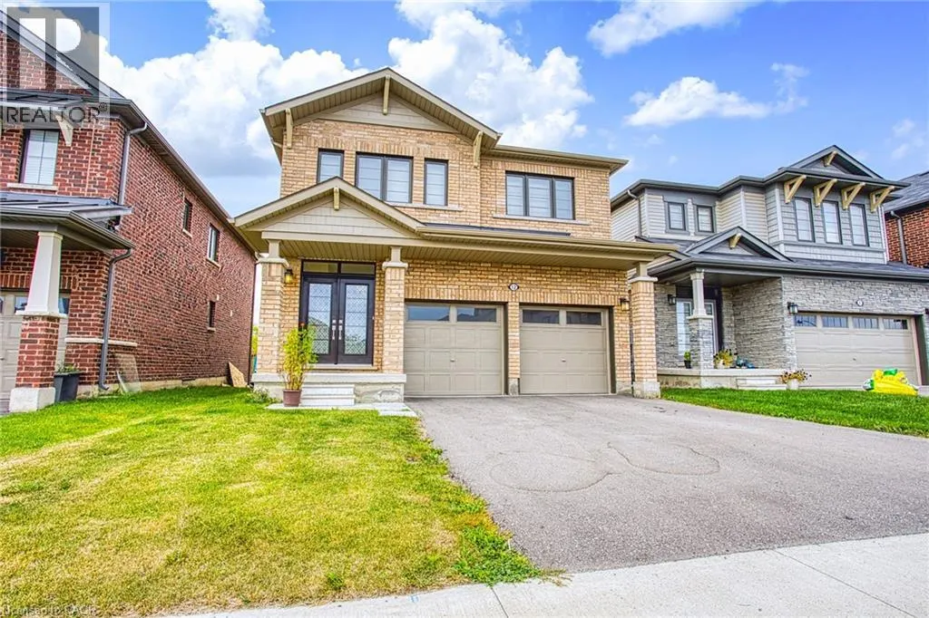 12 MIDHURST Heights